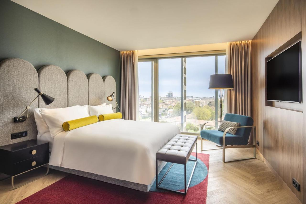 Renaissance Porto Lapa Hotel מראה חיצוני תמונה A bedroom at the hotel