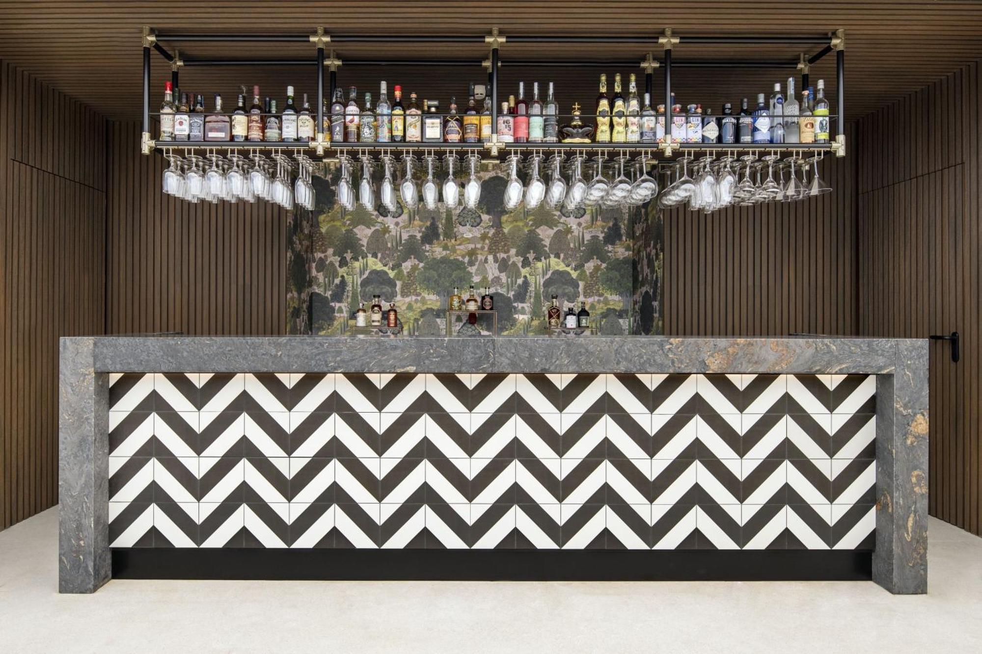 Renaissance Porto Lapa Hotel מראה חיצוני תמונה The bar at the hotel