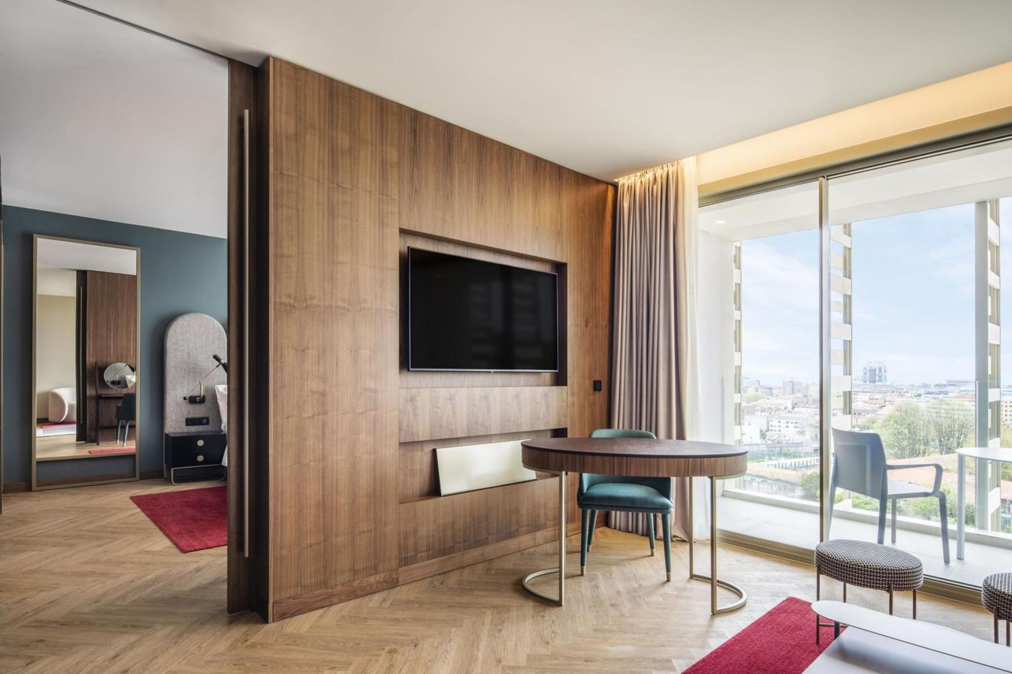 Renaissance Porto Lapa Hotel מראה חיצוני תמונה Suite